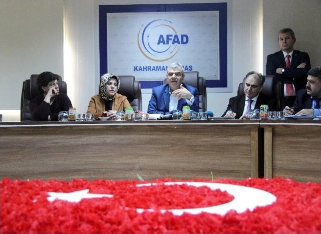 Başbakan Yardımcısı Kaynak Ge&ccedil;ici Barınma Merkezinde İncelemelerde Bulundu