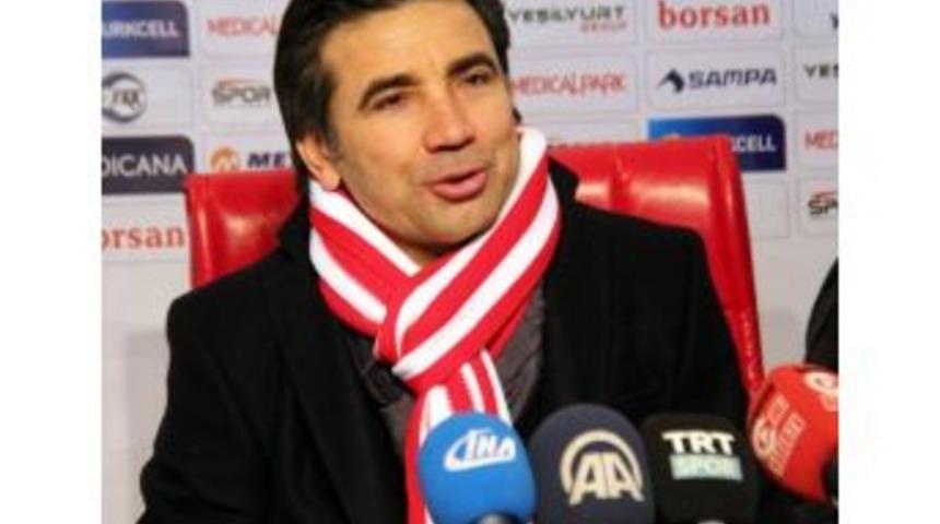 &Ouml;zk&ouml;yl&uuml;: &ldquo;bug&uuml;n &Ccedil;ok &Ouml;nemli Bir 3 Puan Kazandık&rdquo;