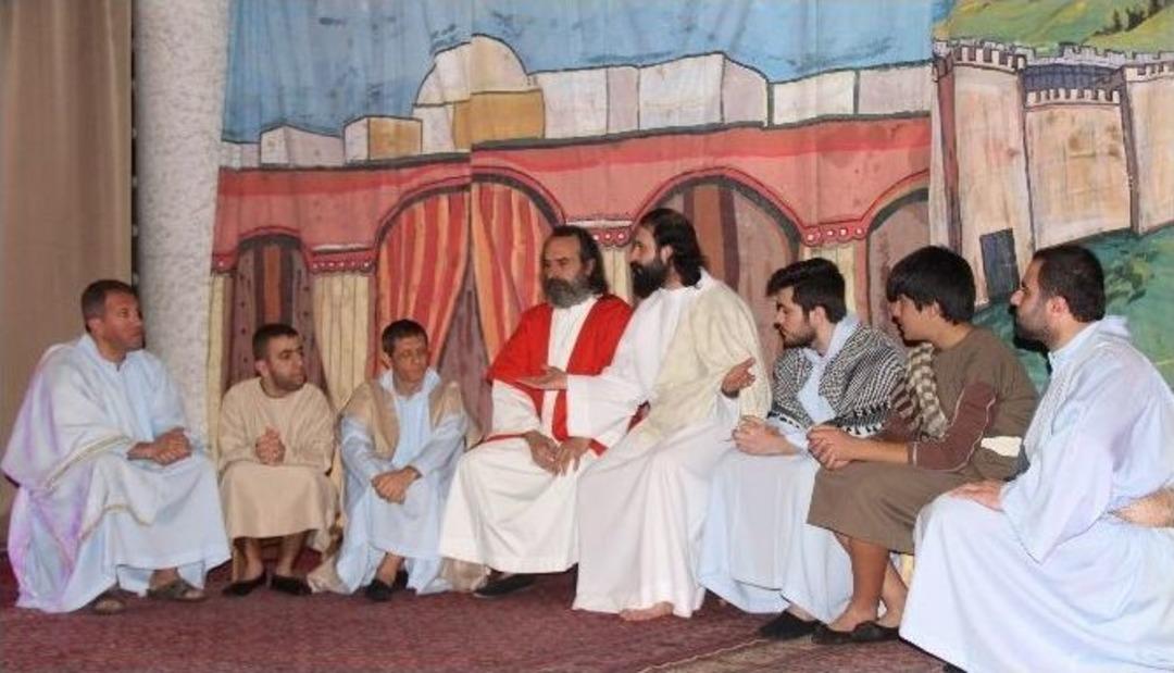 Kilisede Aziz Petrus&rsquo;un Hayatı Sahnelendi