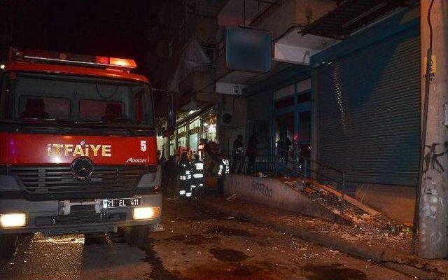 Diyarbakır’da Markete Patlayıcı Atıldı