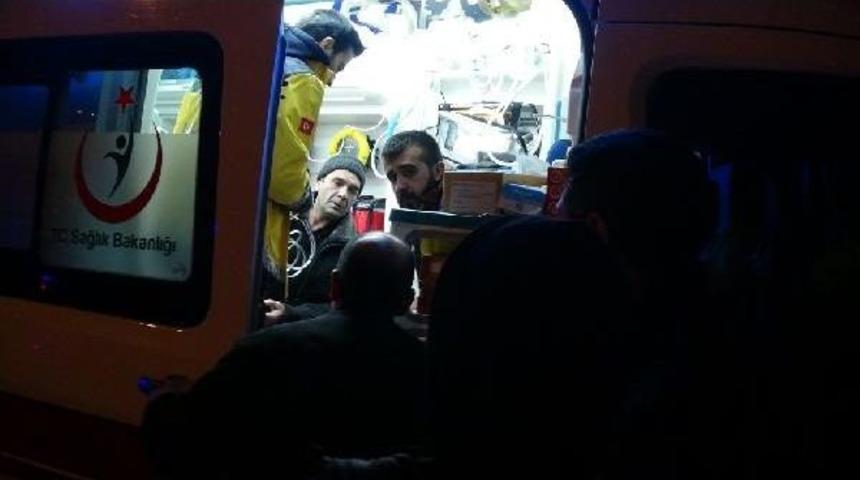 Apartmanda Yangın: 4 Kişi Dumandan Zehirlendi