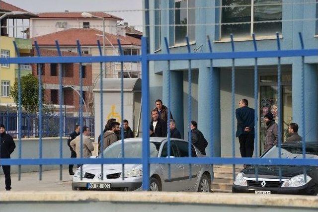 Gözaltındaki 2 Kişi Önce Kaçtı Ardından Yakalandı