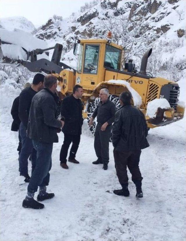 Çığ Altında Kalanlar Defnedildi