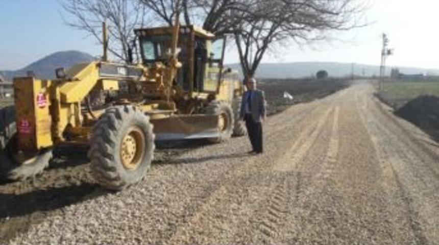 Kırkağa&ccedil;&rsquo;ın İki Mahallesinde Asfalt &Ccedil;alışması Yapılıyor