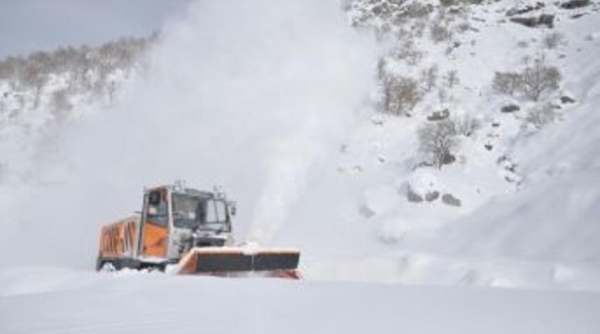 Tunceli&rsquo;de 38 K&ouml;y Yolu Ulaşıma Kapalı