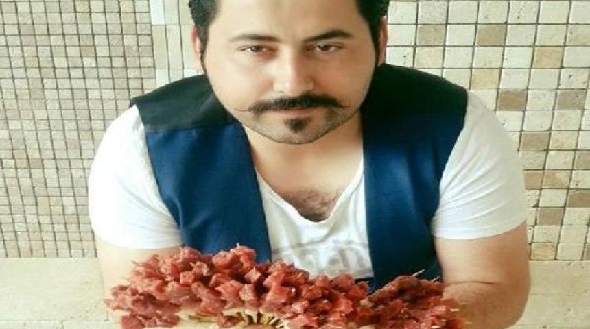 &Ccedil;&ouml;p Şişle Guinness Rekorlar Kitabı'na Giren T&uuml;rk