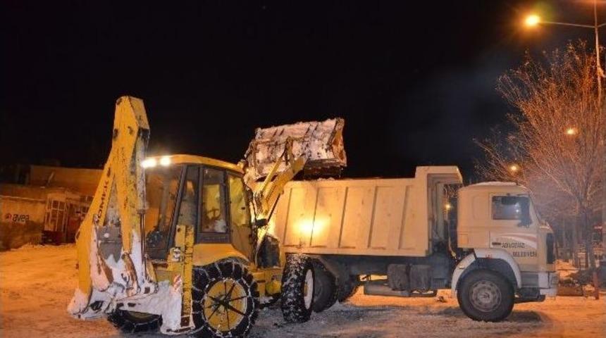 Adilcevaz&rsquo;da Karla M&uuml;cadele &Ccedil;alışması