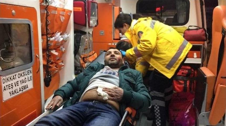 "babamın İntikamını Al" Diyen Yeğenini Bıçakladı