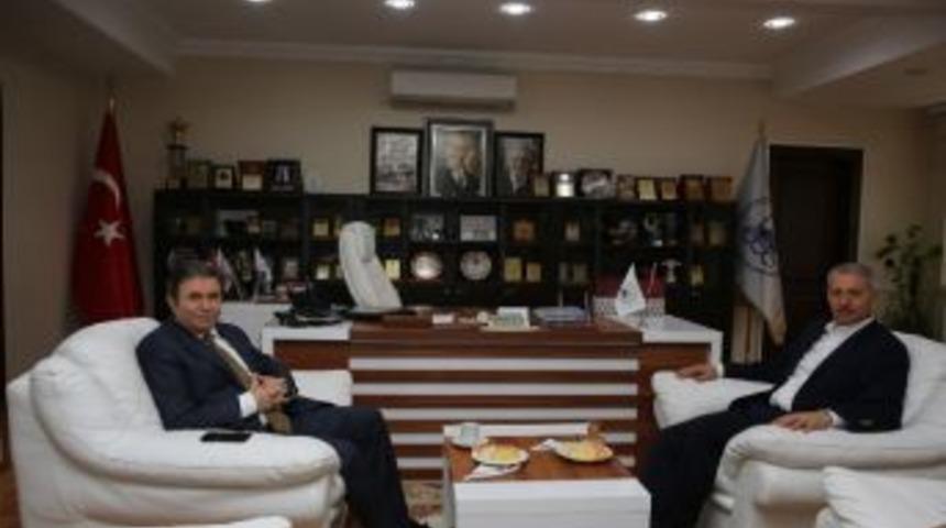 Yeni Emniyet M&uuml;d&uuml;r&uuml; Pınarbaşı&rsquo;ndan Başkan Dişli&rsquo;ye Ziyaret