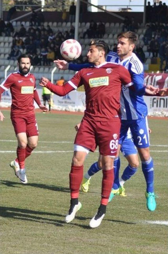 İnegölspor’da Yüzler Ergün Penbe İle Güldü