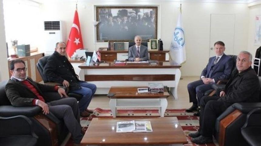 Birlik Vakfı&rsquo;ndan M&uuml;ft&uuml; H&uuml;seyin Hazırlar&rsquo;a &rsquo;hayırlı Olsun&rsquo; Ziyareti