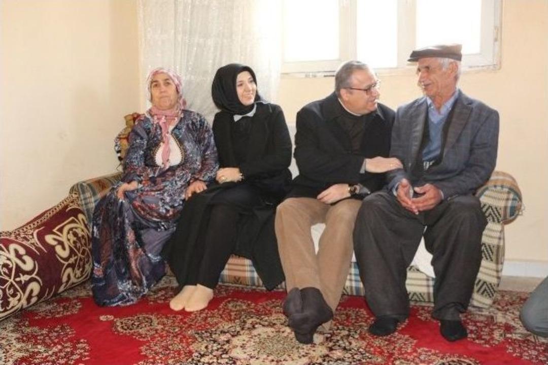 Vali Su, İhtiya&ccedil; Sahibi Aileleri Ziyaret Etti