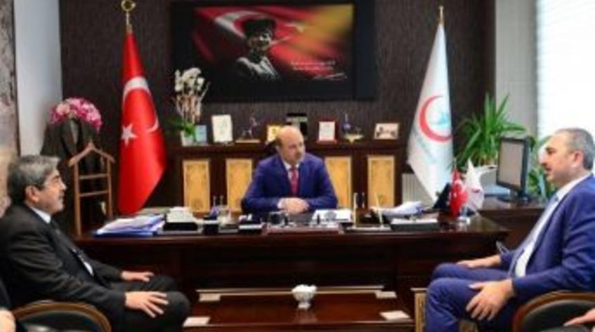 Ak Parti Genel Sekreteri G&uuml;l&rsquo;den &Ouml;mer Aykut&rsquo;a Ziyaret