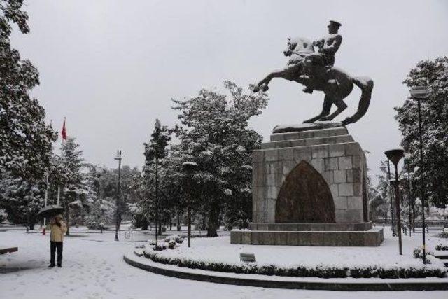 Kar Altındaki Samsun'a Çığ Ve Zirai Don Uyarısı