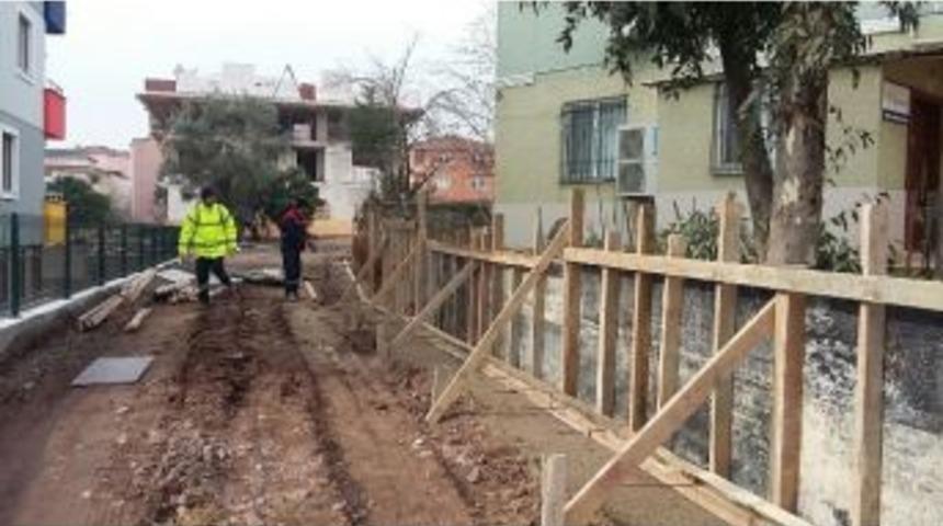 K&ouml;rfez&rsquo;de Cami Ve Okullara Bakım &Ccedil;alışması