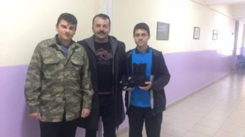 &Ouml;ğrencilerden Askerler İ&ccedil;in Proje