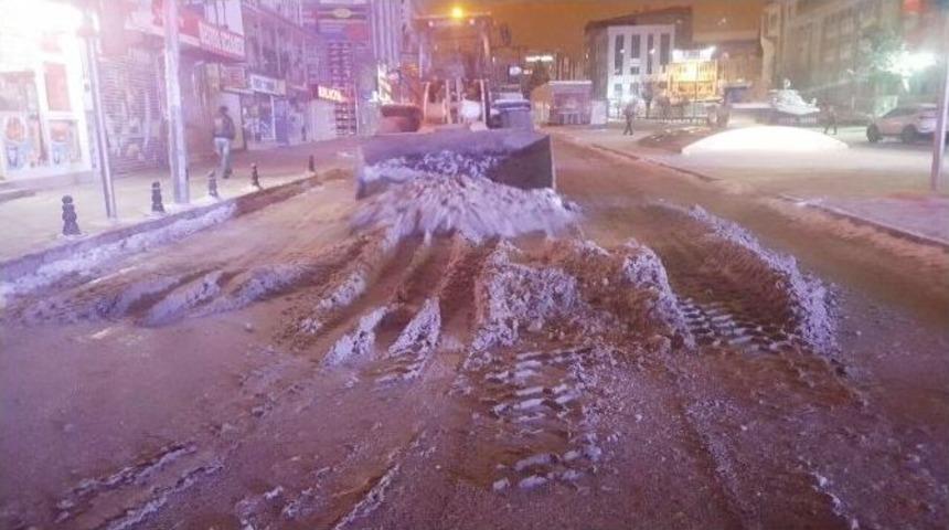 Van&rsquo;da 200 Mahalle Yolu Ulaşıma Kapandı