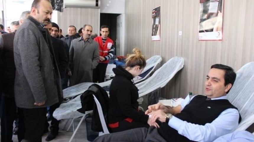 Belediyeden Kan Bağışı Kampanyasına Da &lsquo;evet&rsquo; Referanduma Da