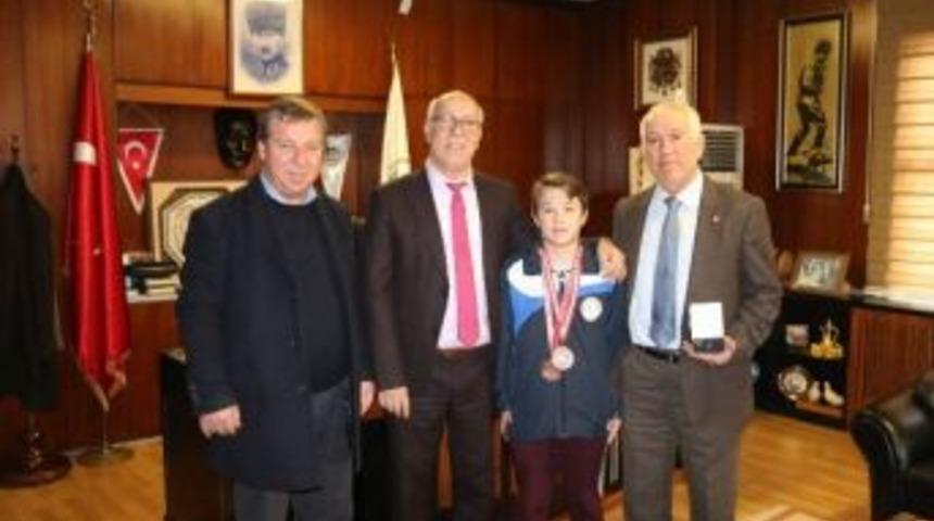 Başkan Uyan&rsquo;dan Spora Destek