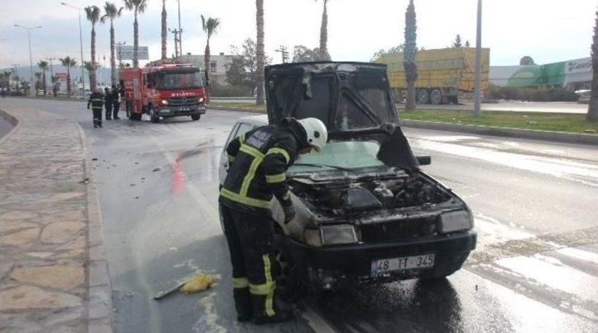 Bodrum&rsquo;da Otomobil Bir Anda Alev Aldı