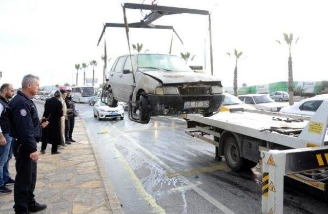 Tamirciye Götürdüğü Otomobilinde Yangın Çıktı