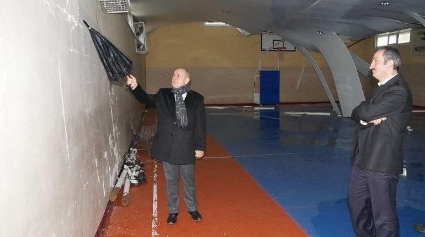 B&uuml;y&uuml;k&ccedil;ekmece&rsquo;de Okulların Eksikleri Gideriliyor