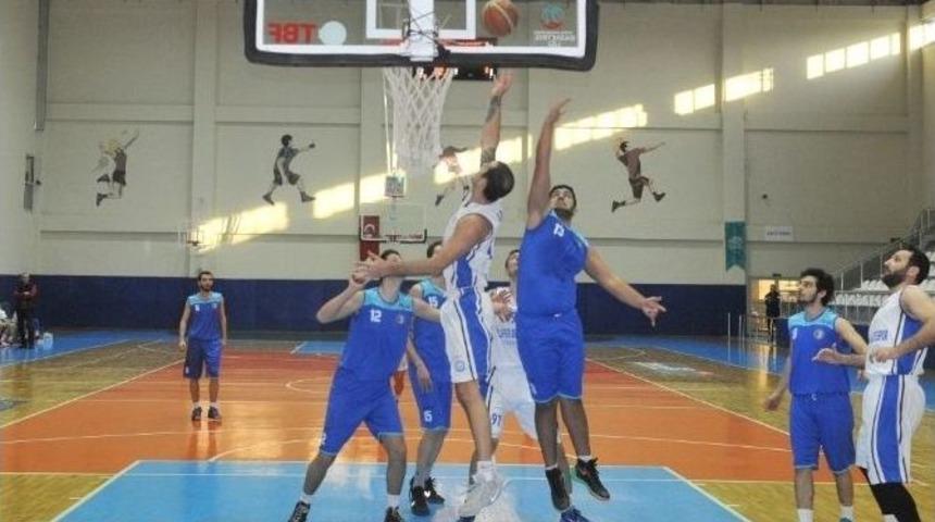 Potada Nilüfer Galibiyeti Sürüyor