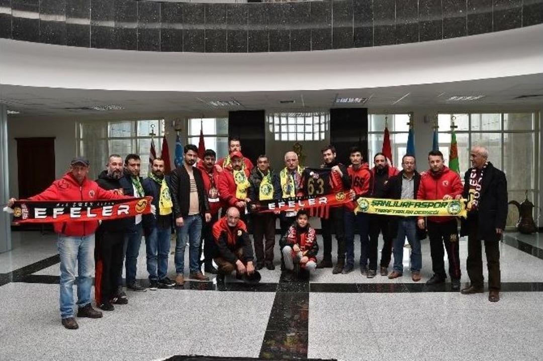 Eskişehirspor Taraftarından Vali Tuna&rsquo;ya Ziyaret