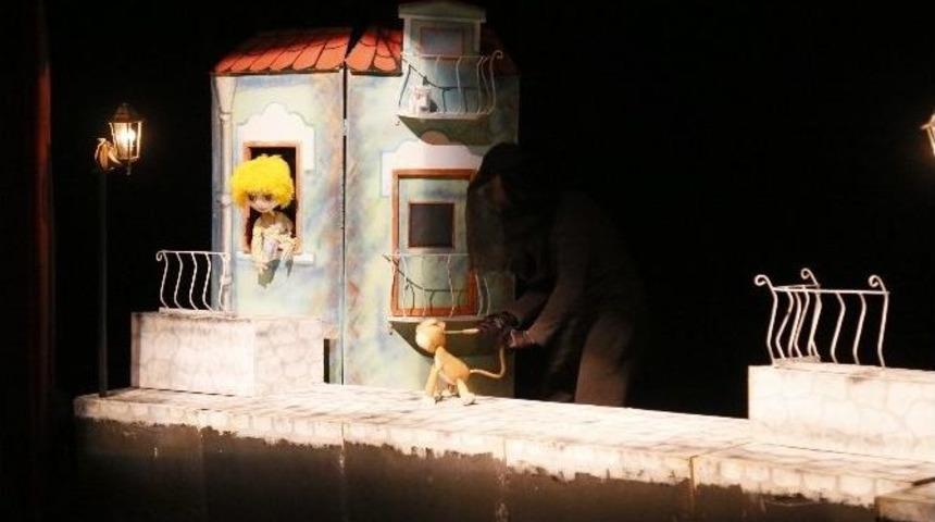 İhtiya&ccedil; Sahibi &Ccedil;ocukların Y&uuml;z&uuml; G&uuml;lecek