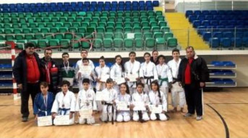 Aydın Judoda Yarı Finale Y&uuml;kseldi