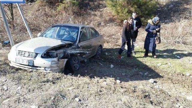 Karab&uuml;k&rsquo;te Trafik Kazası: 5 Yaralı 2