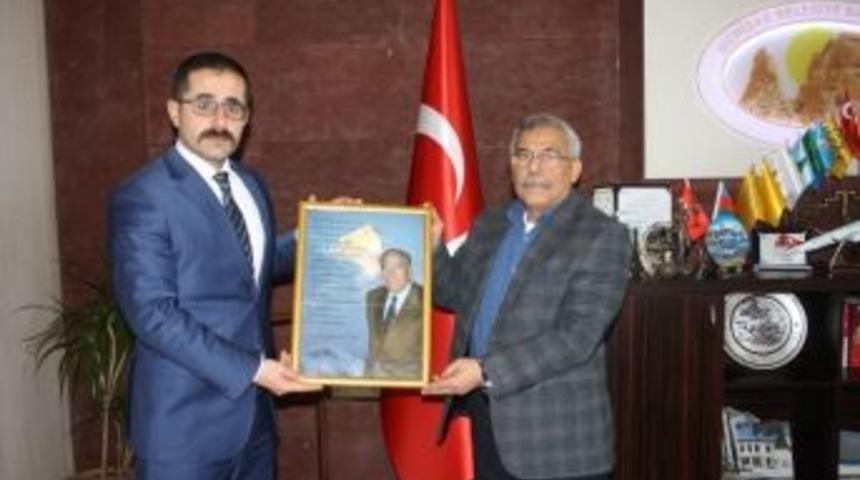 &Uuml;lk&uuml; Ocakları Başkanı Korkmaz, Başkan Karaaslan&rsquo;ı Ziyaret Etti