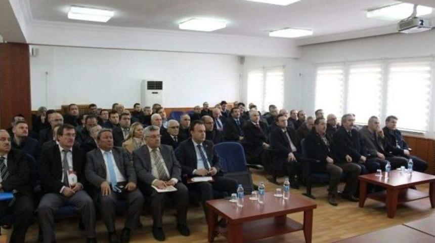 M&uuml;d&uuml;rden Kaymakama Brifing