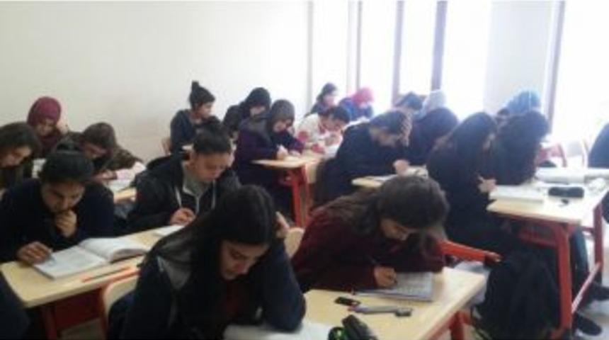 Yeni Hamle Eğitim Kurumlarının &lsquo;ders &Ccedil;alışma Kampı&rsquo; Başladı