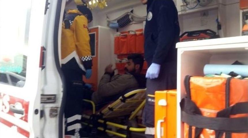 İki Grup Arasında Bı&ccedil;aklı Kavga: 1 Yaralı