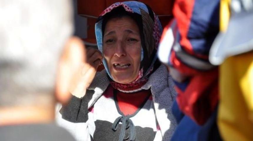 Kayseri Şehidinin Annesi Kalp Krizinden &Ouml;ld&uuml;