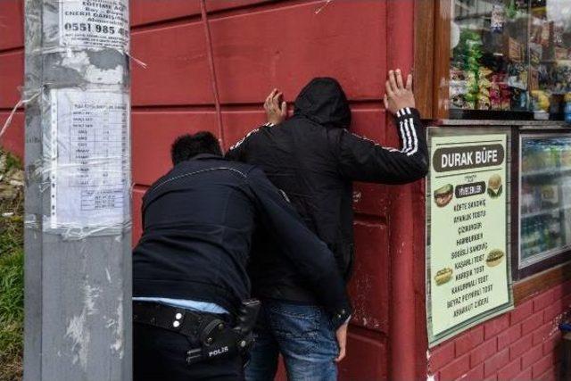 Beyoğlu'nda Şüpheli Kişi Hareketliliği