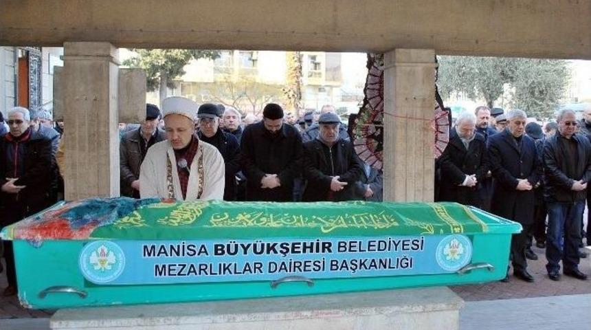 &rsquo;almanya Acı Vatan&rsquo; Filminin Senaristi Kalbine Yenildi