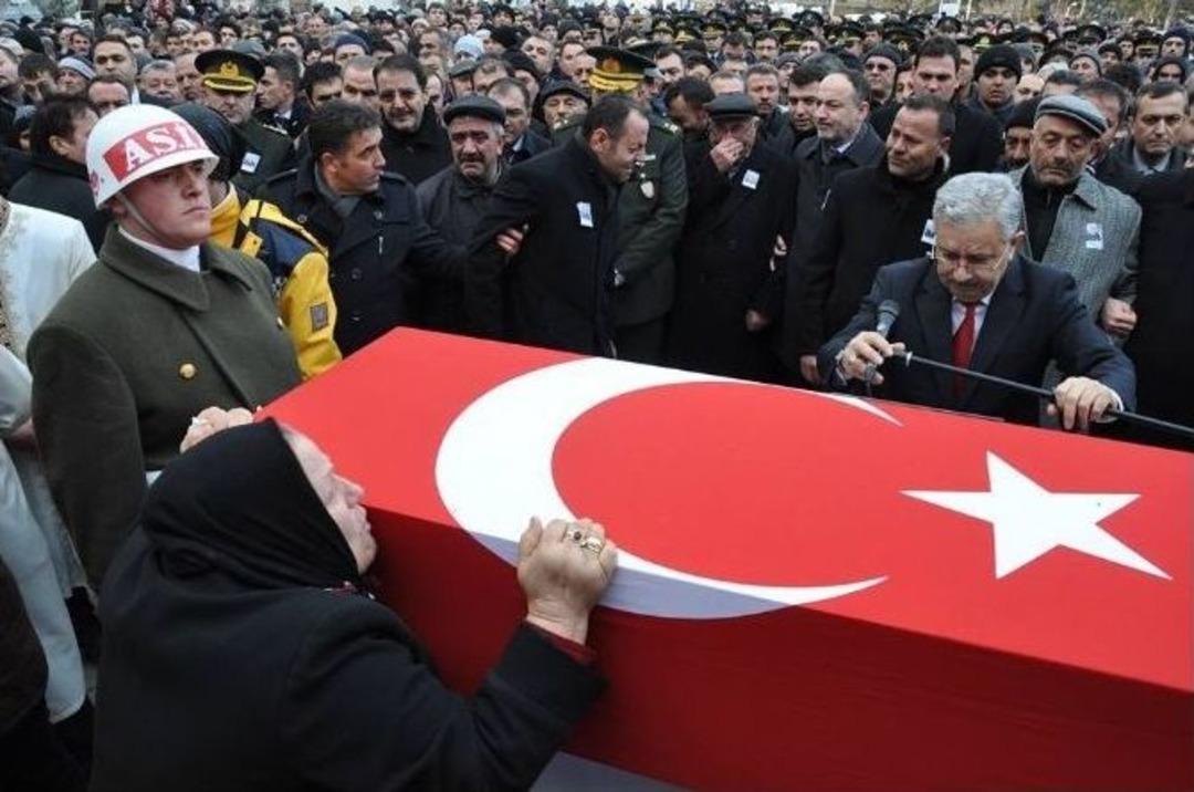 Şehit Uzman &Ccedil;avuş Son Yolculuğuna Uğurlandı