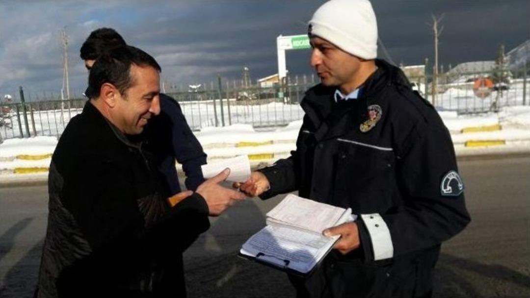 Edremit&rsquo;te Yolcu Minib&uuml;slerine Sıkı Denetim