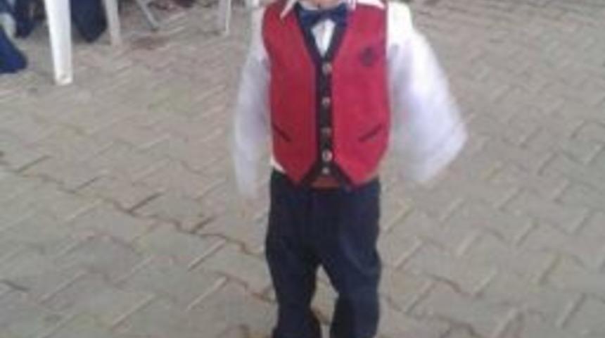 Motosikletin Altında Kalan &Ccedil;ocuk &Ouml;ld&uuml;