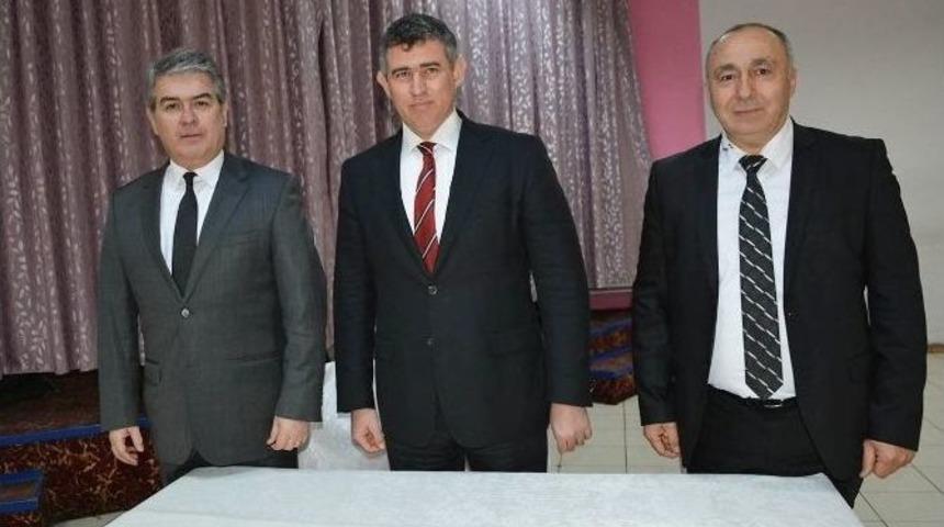 Uşak&rsquo;ta "anayasa Değişikliğini Tartışıyoruz" Paneli