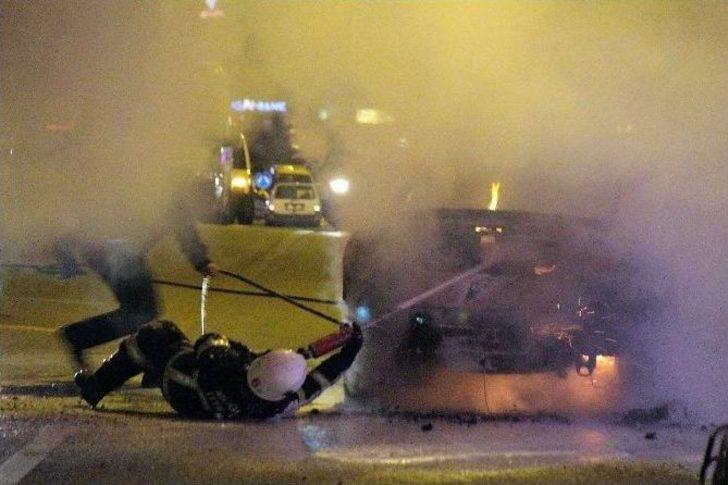 Otomobil Sokak Ortasında Alev Alev Yandı G3