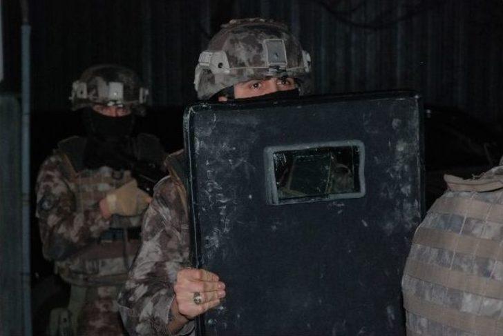 Gaziosmanpaşa’da Hava Destekli Narkotik Operasyonu G4