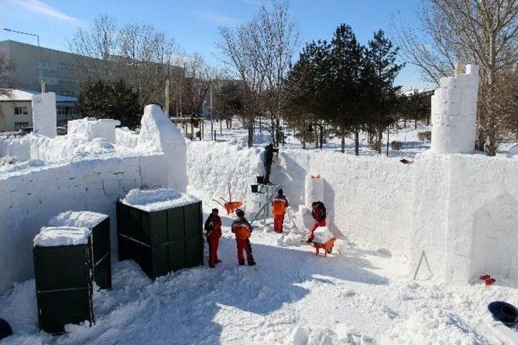 Tonlarca Karla Erzurum’da ‘kardan Sokak’ G3