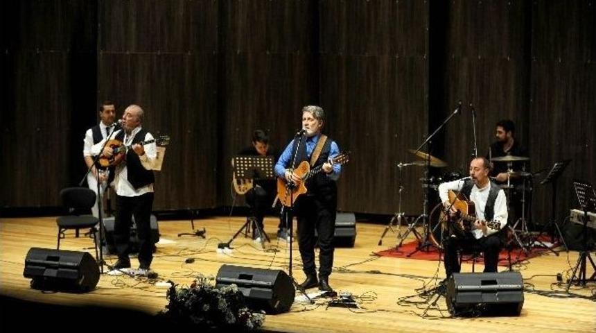 Grup G&uuml;ndoğarken Karşıyakalılarla Buluştu