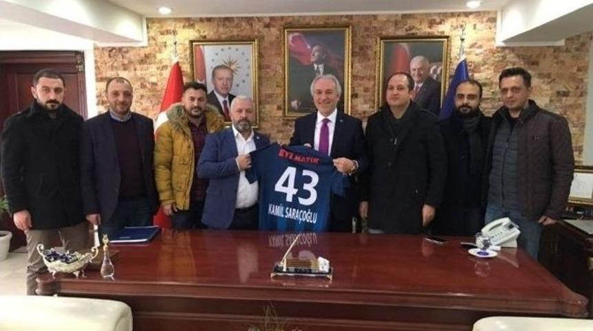 K&uuml;tahyaspor Y&ouml;netimi, Vali Ve Belediye Başkanı&rsquo;nı Ziyaret Etti