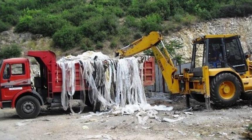 İzmit’te Otoyol Viyadükleri Temizleniyor