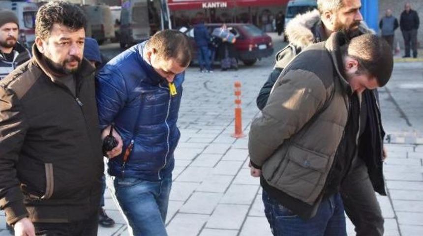 T&uuml;rkiye'de Hırsızlık Yapıp, &Uuml;lkelerinde Akaryakıt Istasyonu A&ccedil;an G&uuml;rc&uuml; &Ccedil;ete &Ccedil;&ouml;kertildi