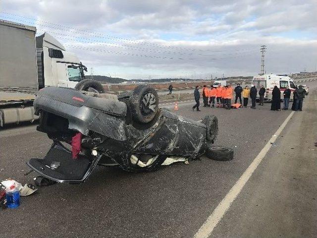 Takla Atan Araçtan Fırlayan Sürücü Hayatını Kaybetti